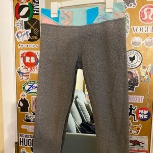 Ivivva gray cropped leggings
